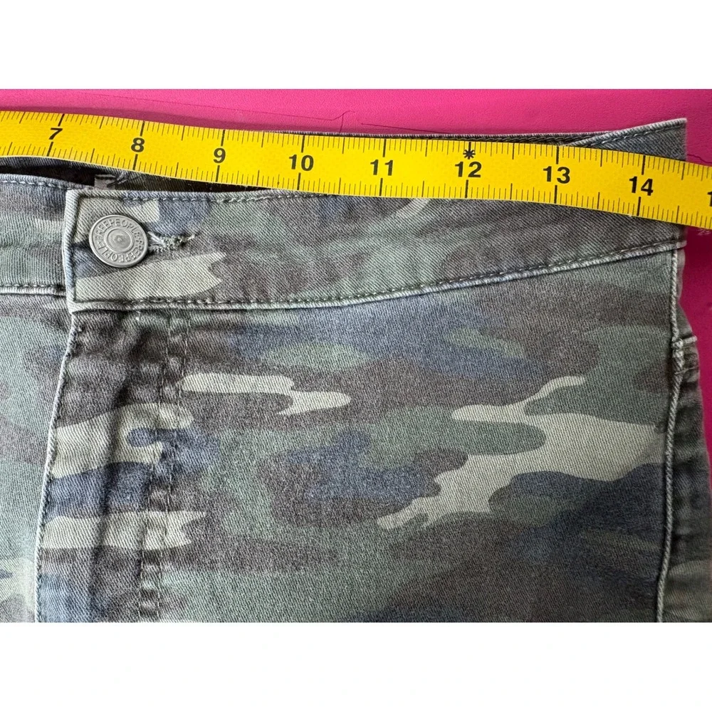 FRE PEOPLE Womens Green Camo High Rise Skinny Jeans Sz 27 Stretch Utility Casual